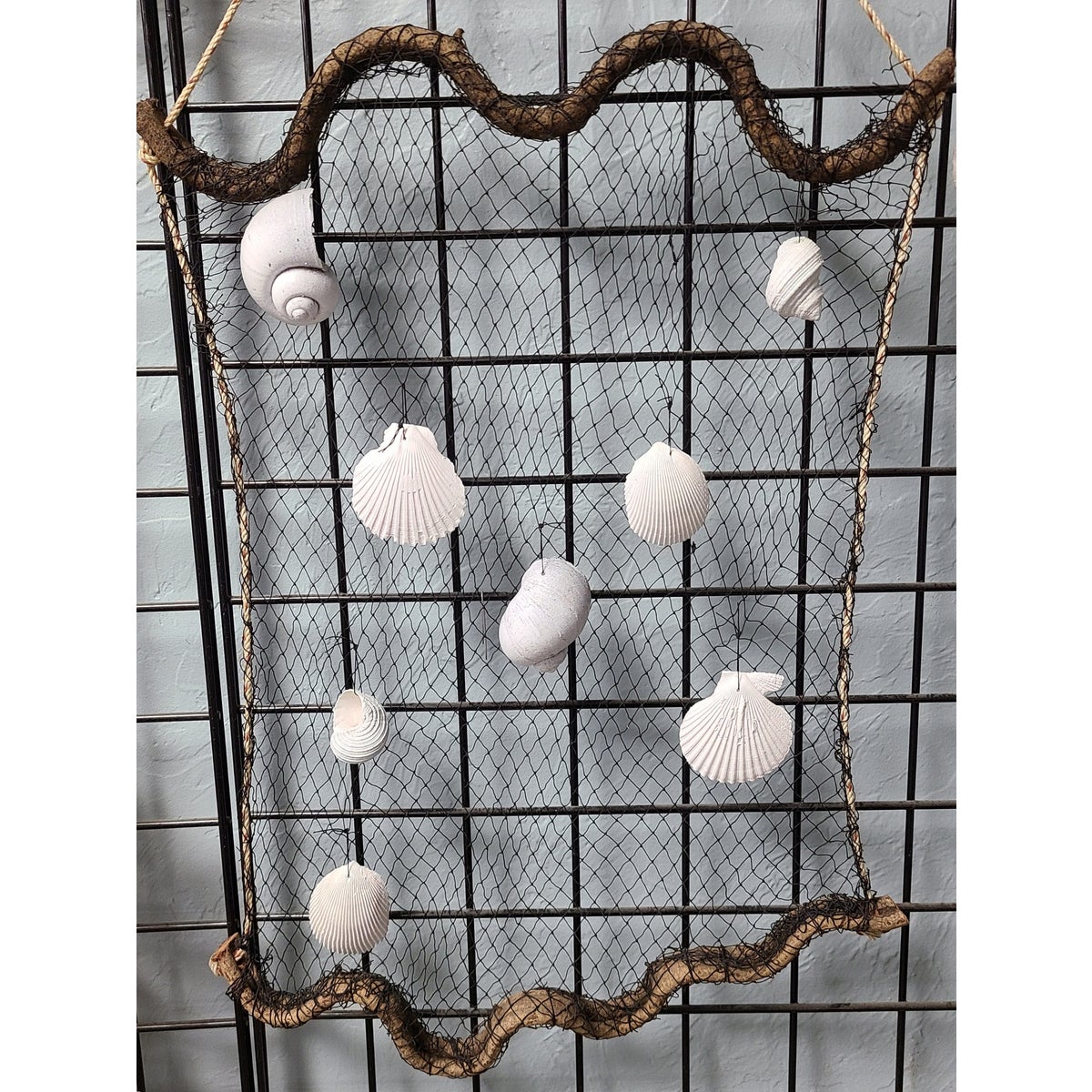 BLACK NET W/WHITE SHELL