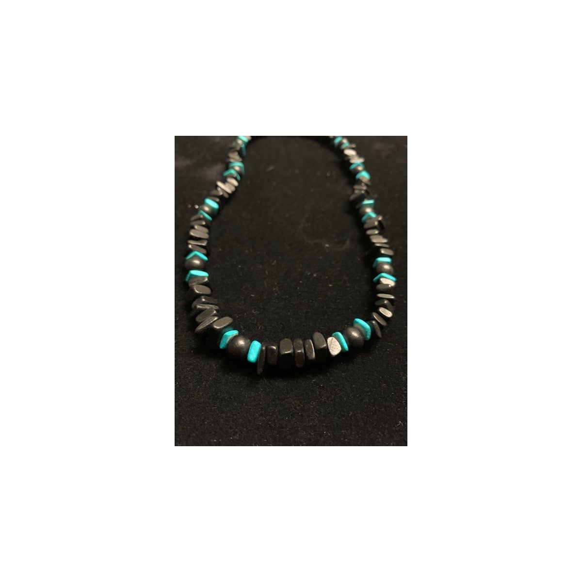 20" COCO W/ LAVA BEAD BLUE ACC