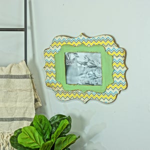 WALL PICTURE FRAMES
