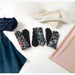 Embroidered Heart Gloves 3 Ast