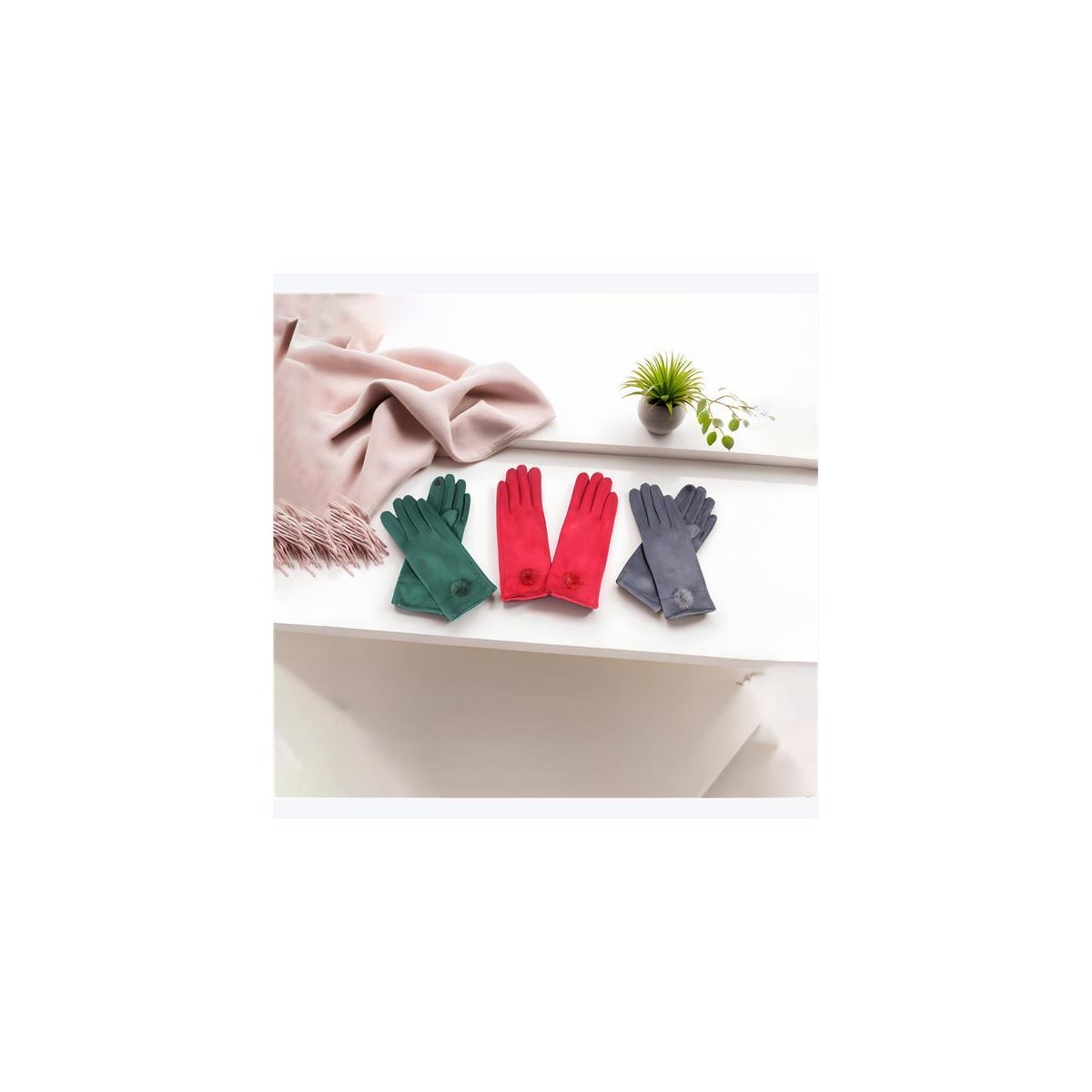 Microsuede Gloves with Fur Pom 3 Ast
