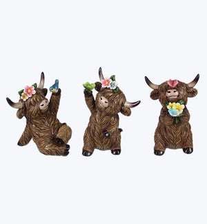 Resin Mini Highland Cow with Flower Crown 3 Ast