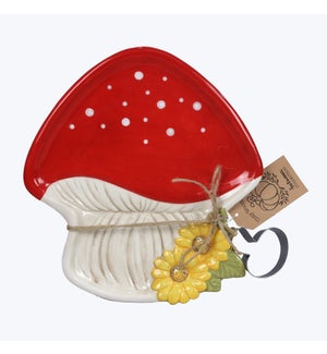 Ceramic Cozy Woodland Mushroom Cookie Plate with Metal Cookie Cutter