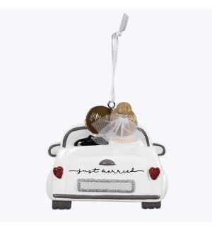 Resin Ornaments -Just Married Car
