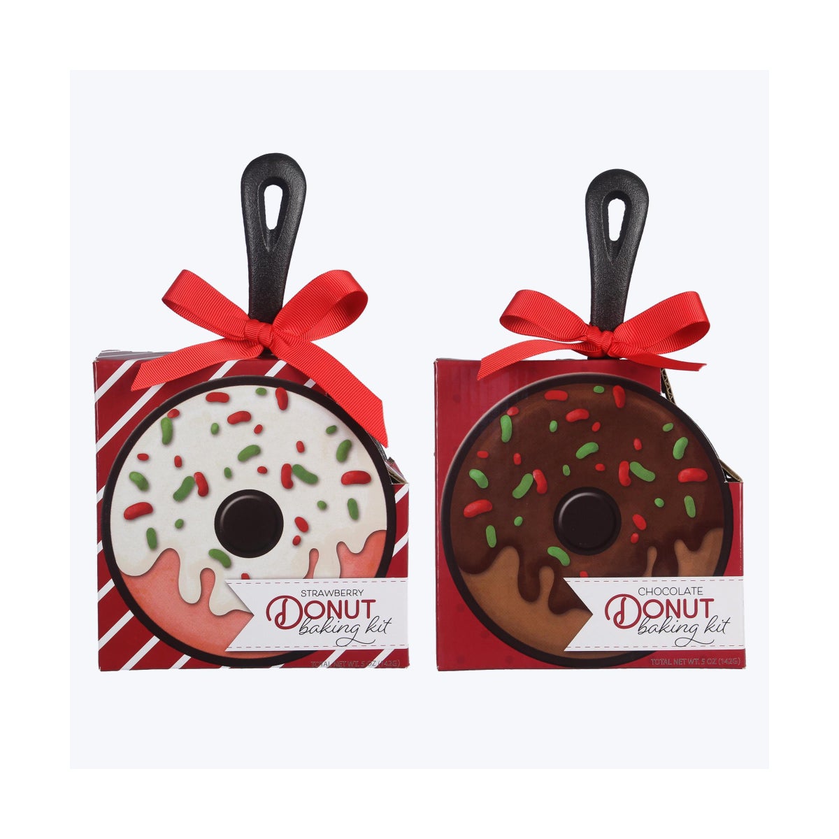 Cast Iron Skillet with Chocolate/Strawberry Donut Baking Mix set. 2 Assorted