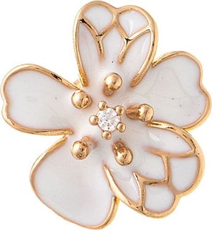EARRING/White Posy Flower
